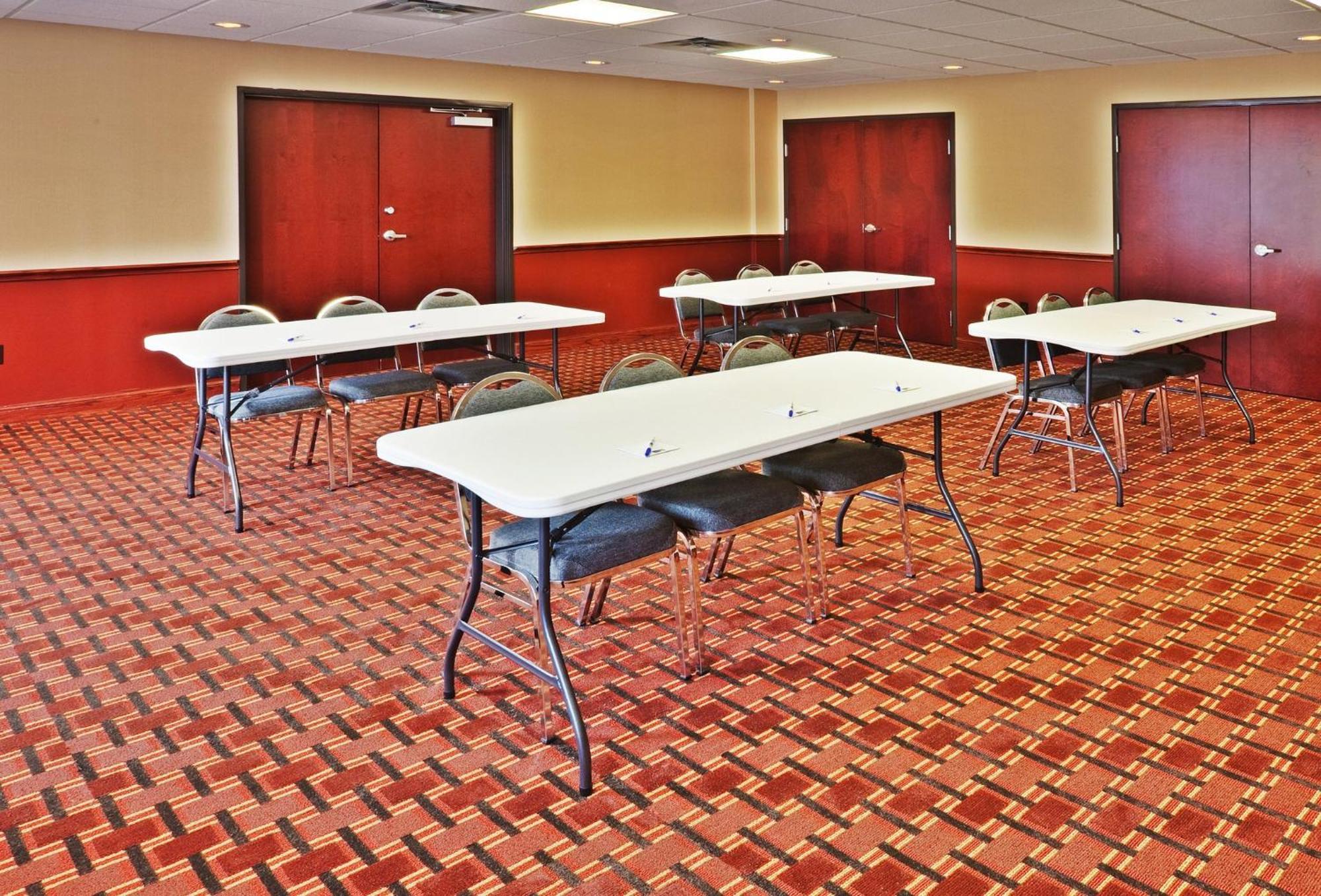 Holiday Inn Express & Suites Perry By Ihg Ngoại thất bức ảnh
